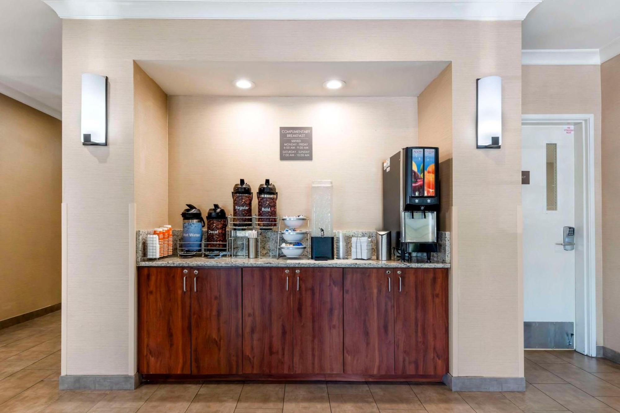 Comfort Suites Elizabethtown Εξωτερικό φωτογραφία