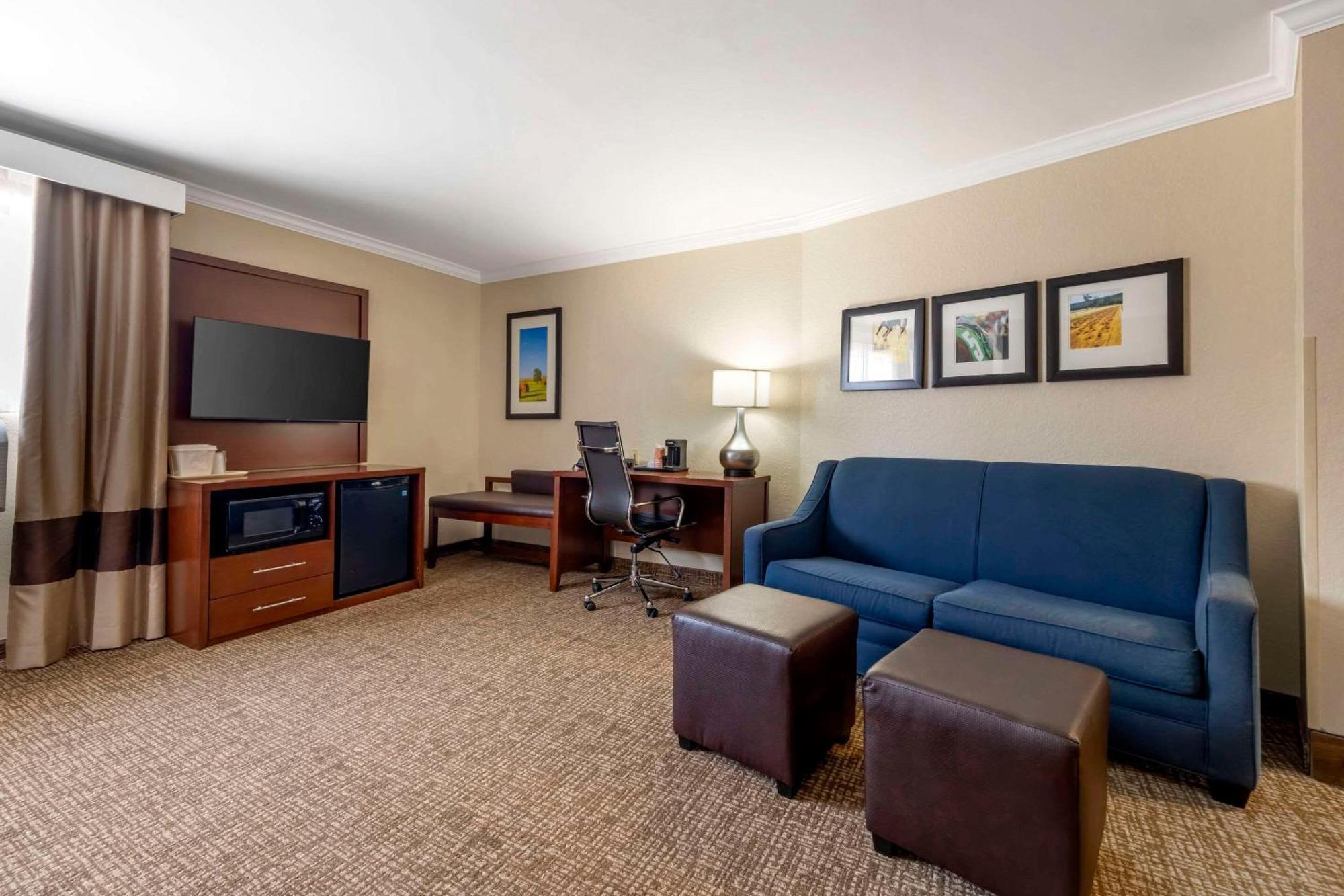 Comfort Suites Elizabethtown Εξωτερικό φωτογραφία