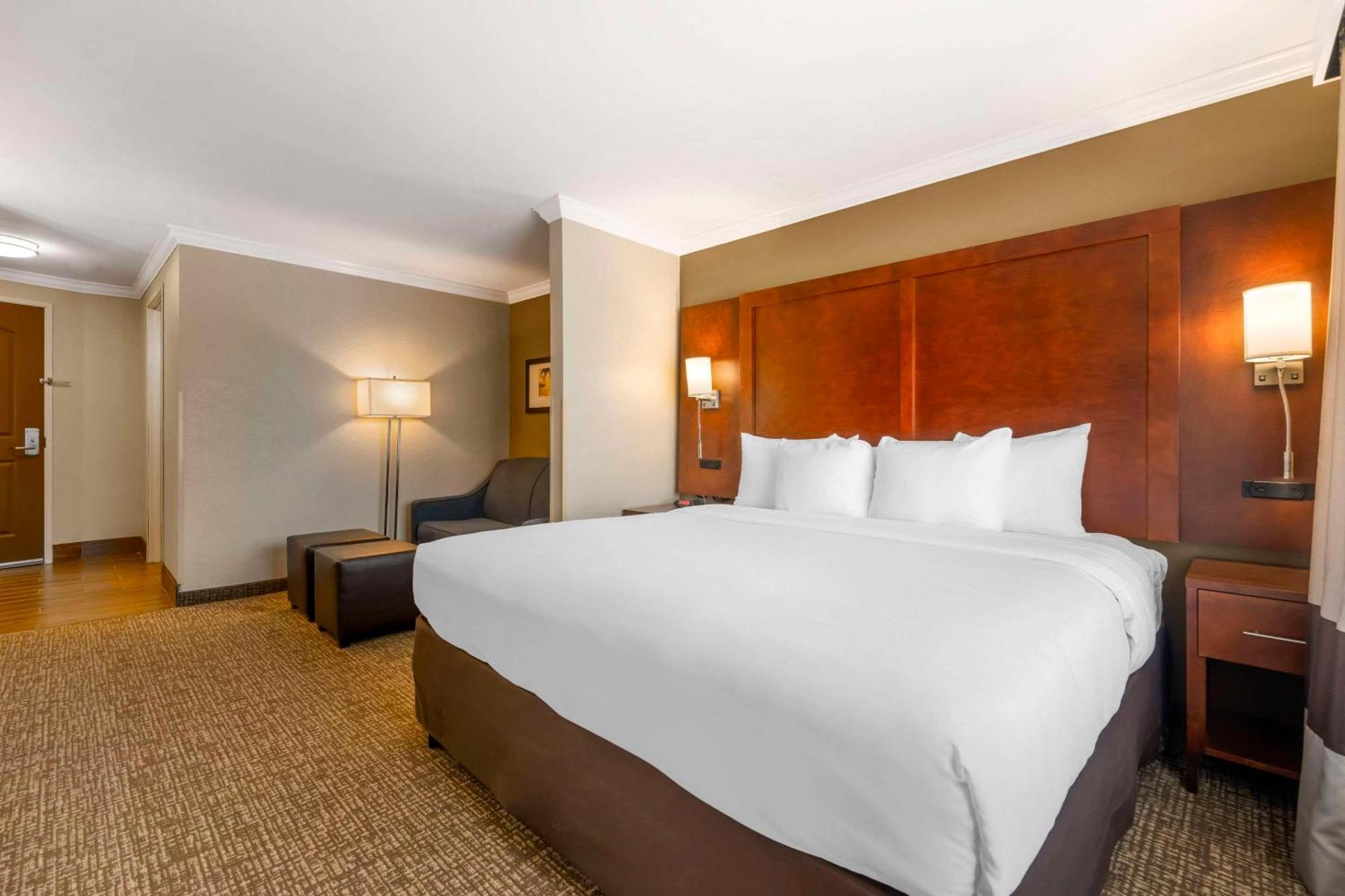 Comfort Suites Elizabethtown Εξωτερικό φωτογραφία